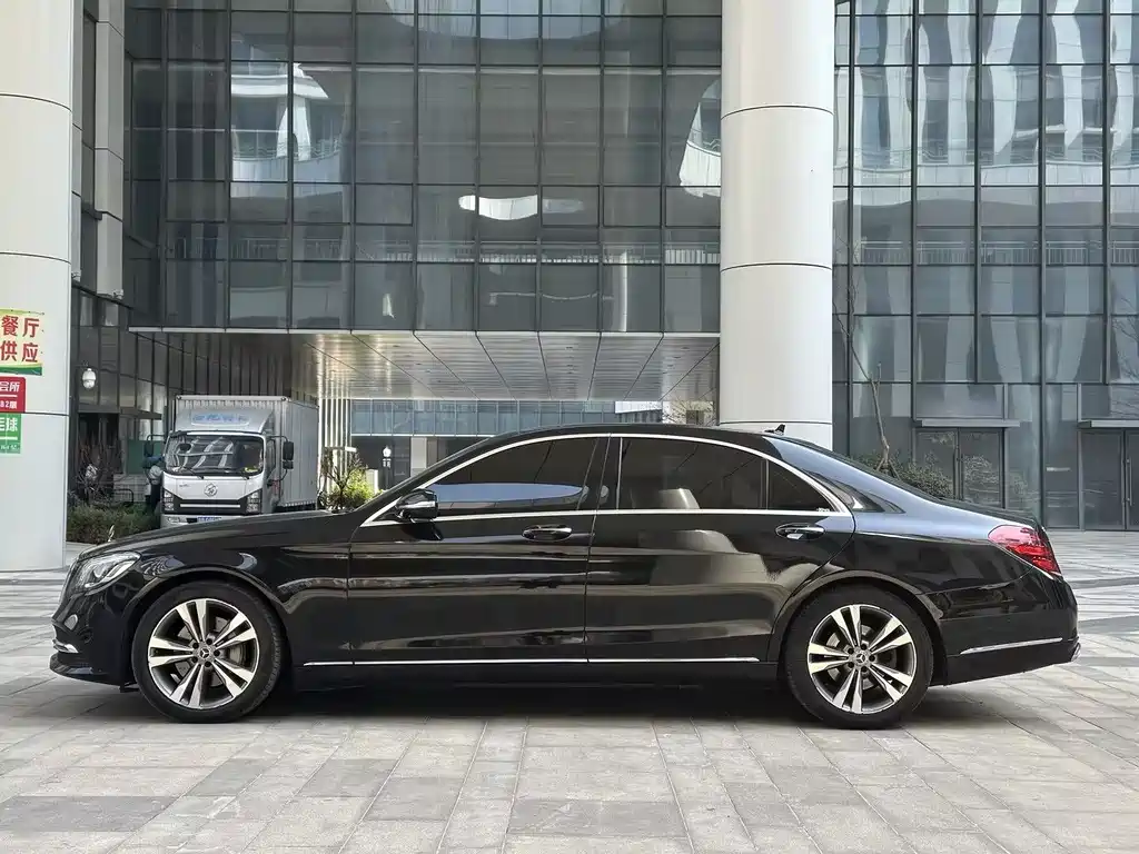 MERCEDES-BENZ S CLASS