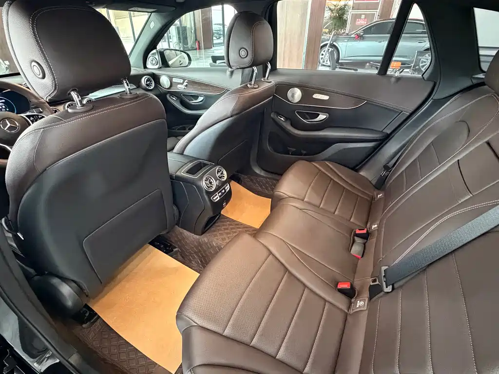 Mercedes-Benz GLC — миниатюра 12
