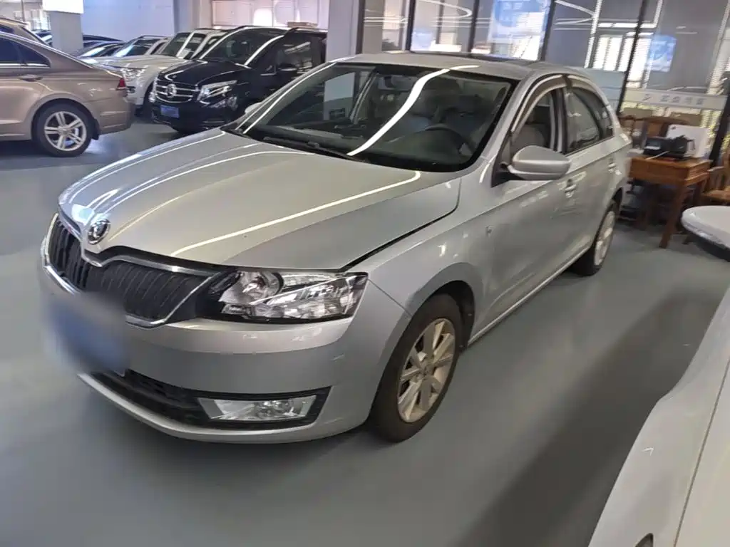 Skoda Rapid — миниатюра 2