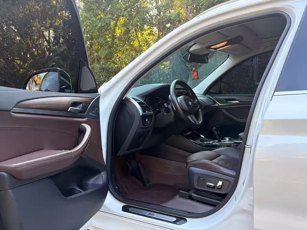 BMW X3 — миниатюра 4