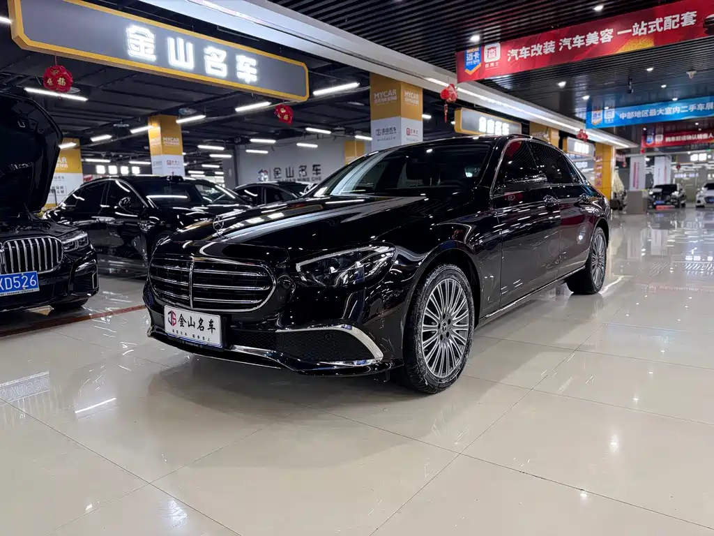 MERCEDES-BENZ E CLASS