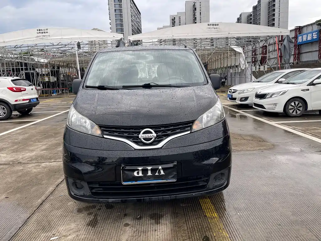 Nissan NV200 — миниатюра 2