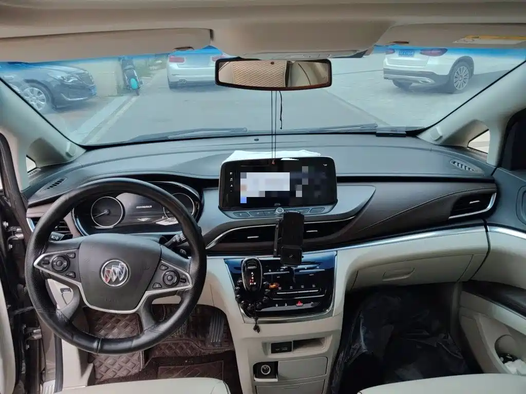 Buick GL8 — миниатюра 13