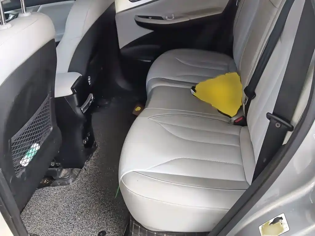 BAIC X7 PHEV — миниатюра 15