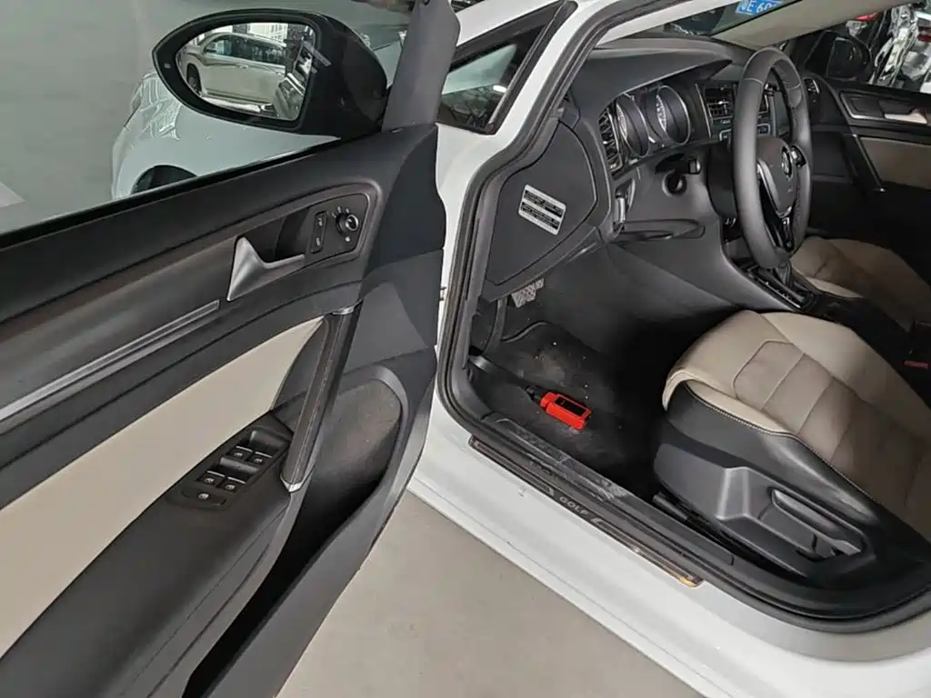 Volkswagen Golf — миниатюра 16