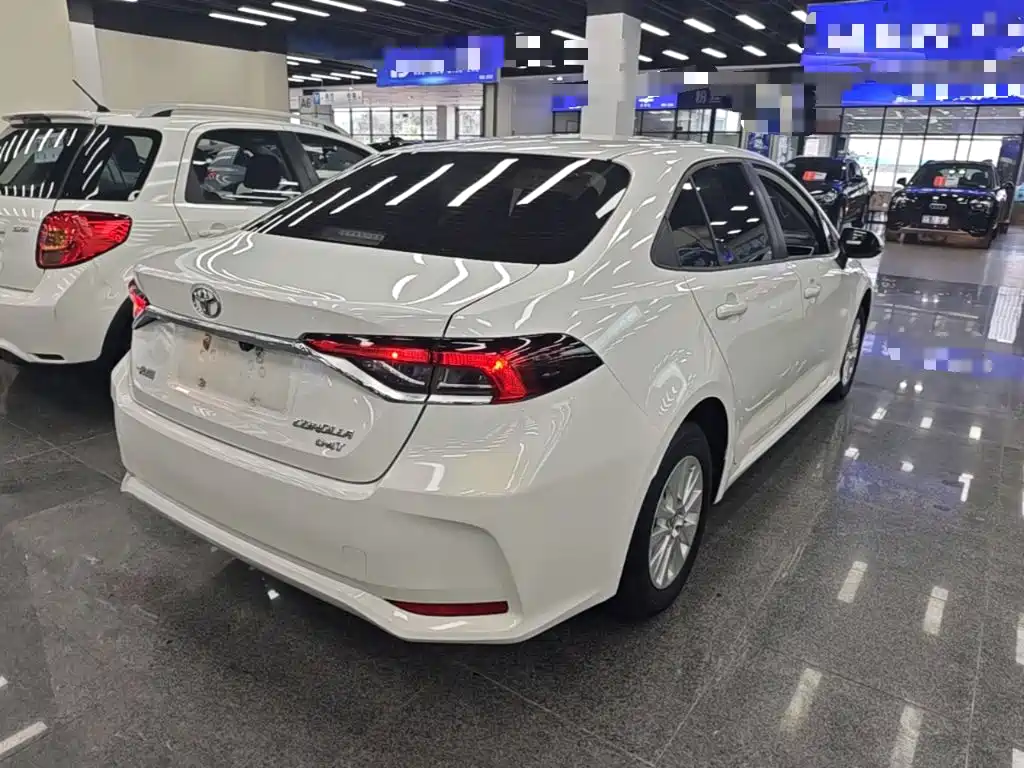 Toyota Corolla — миниатюра 7