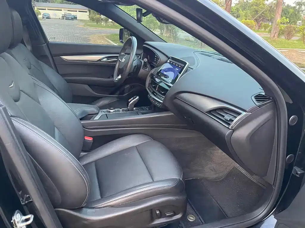 Cadillac CT5 — миниатюра 15