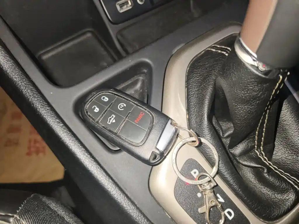 Jeep Cherokee — миниатюра 9