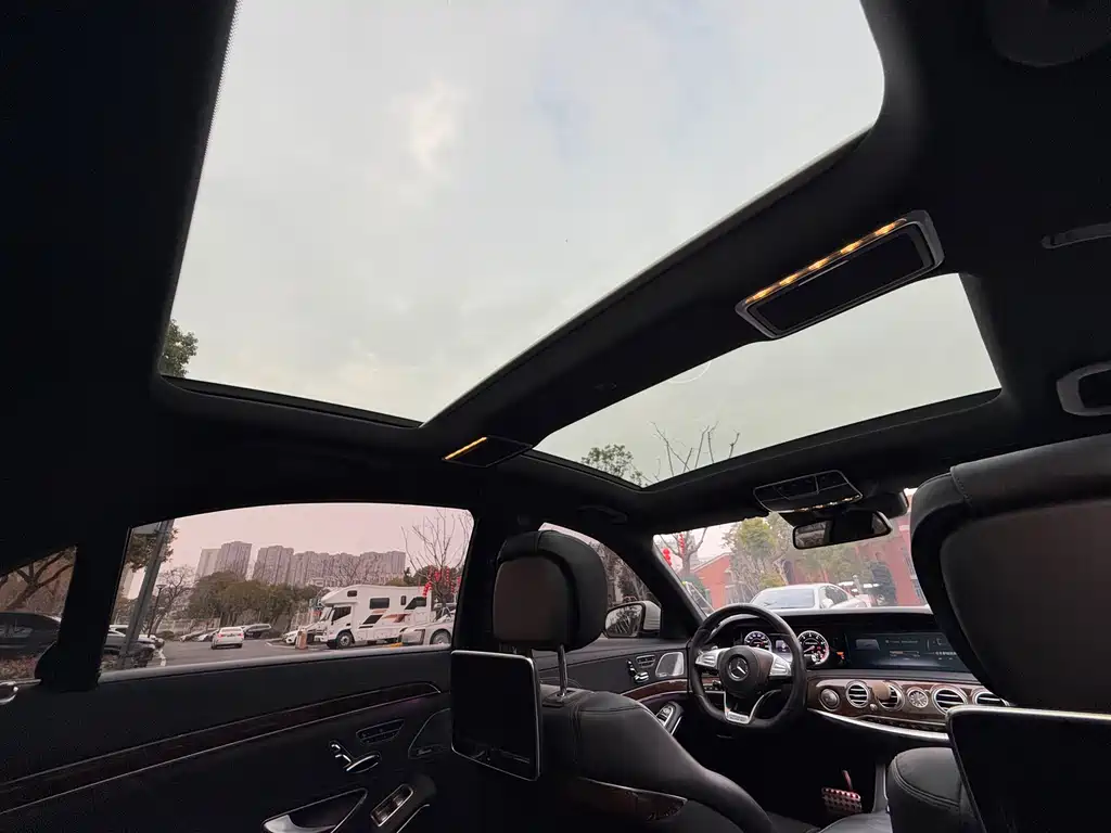 MERCEDES-BENZ S CLASS AMG