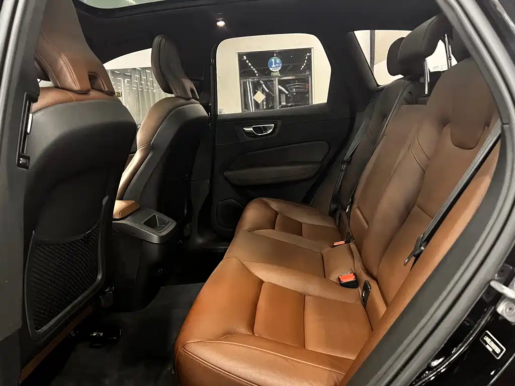 Volvo XC60 — миниатюра 22