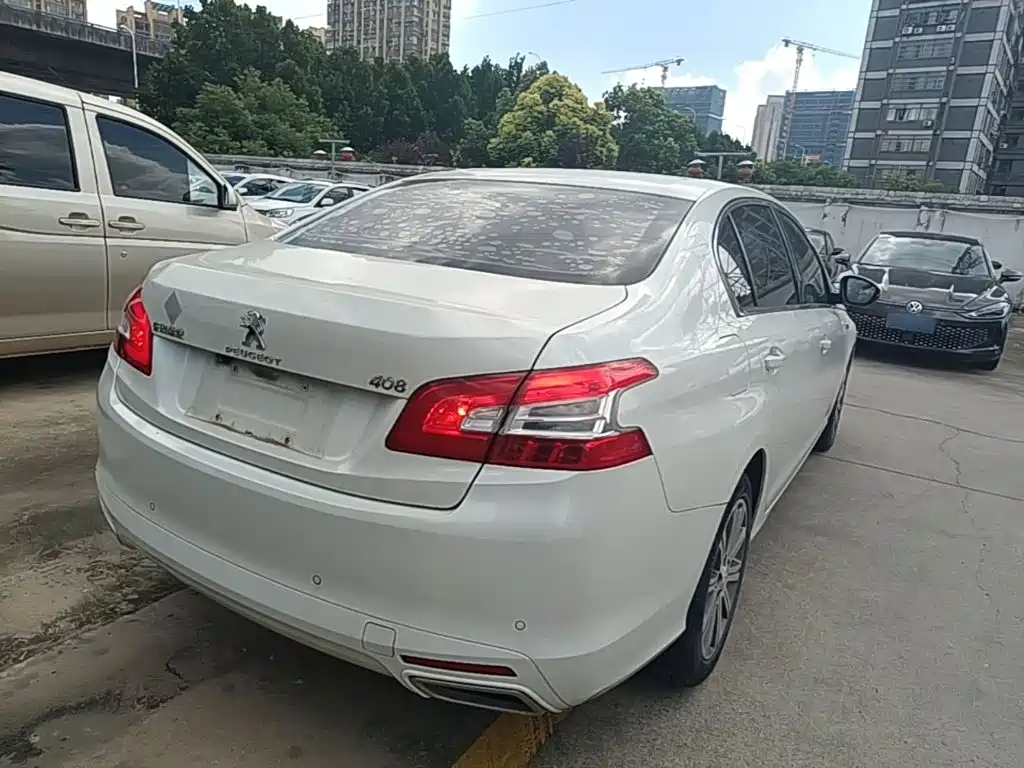 Peugeot 408 — миниатюра 7