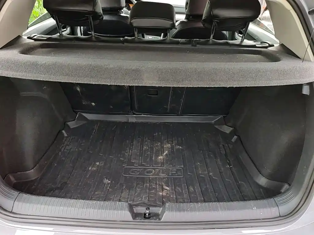 Volkswagen Golf — миниатюра 24