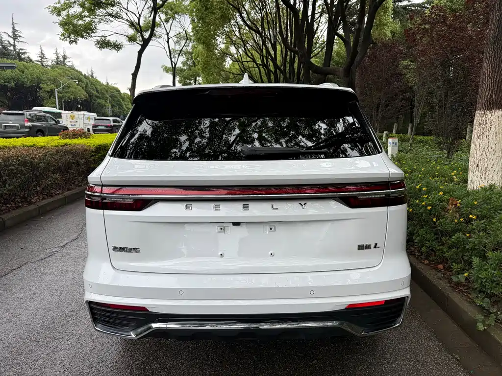 Geely Xingyue L — миниатюра 17