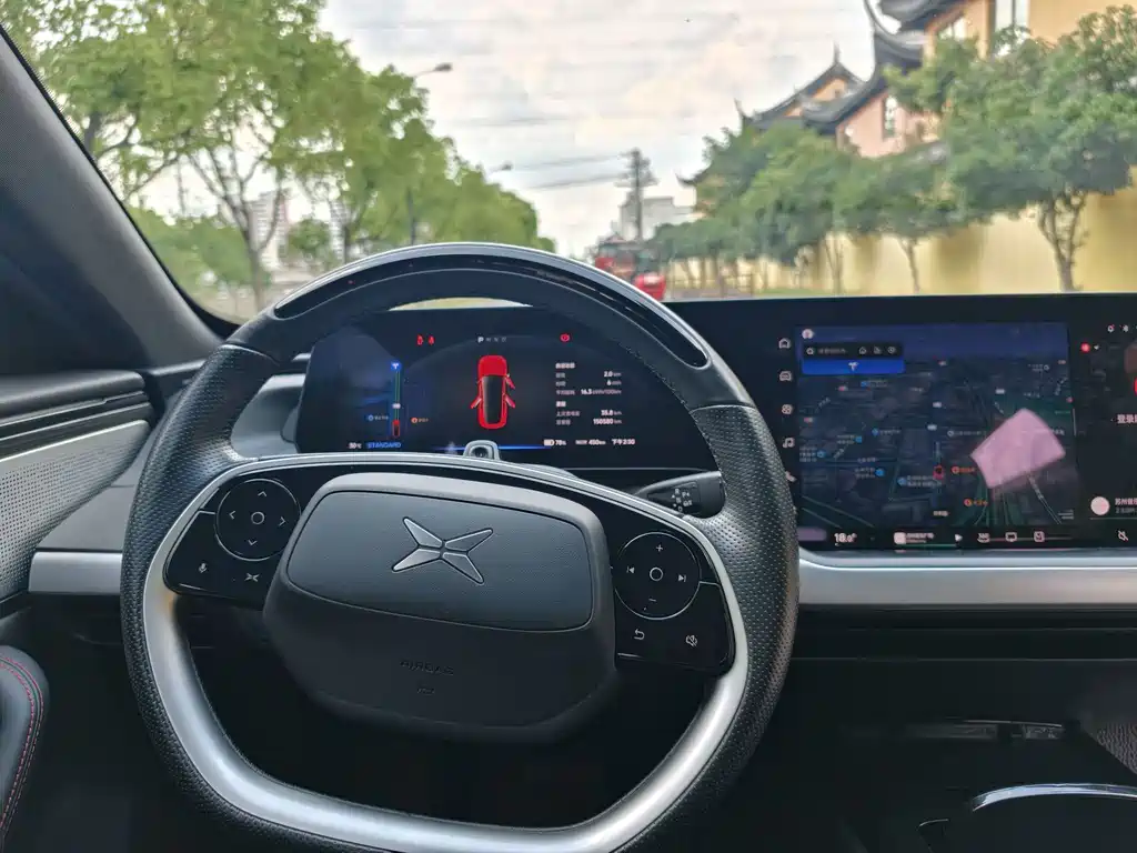 XPeng P7 — миниатюра 17