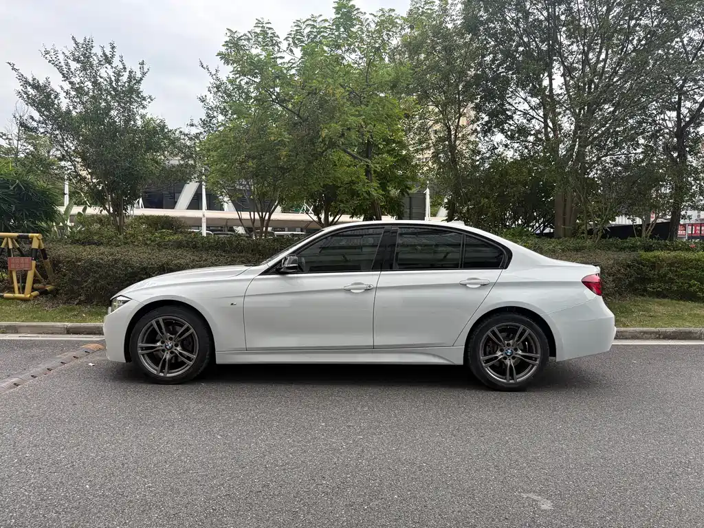 BMW 3 Series — миниатюра 4