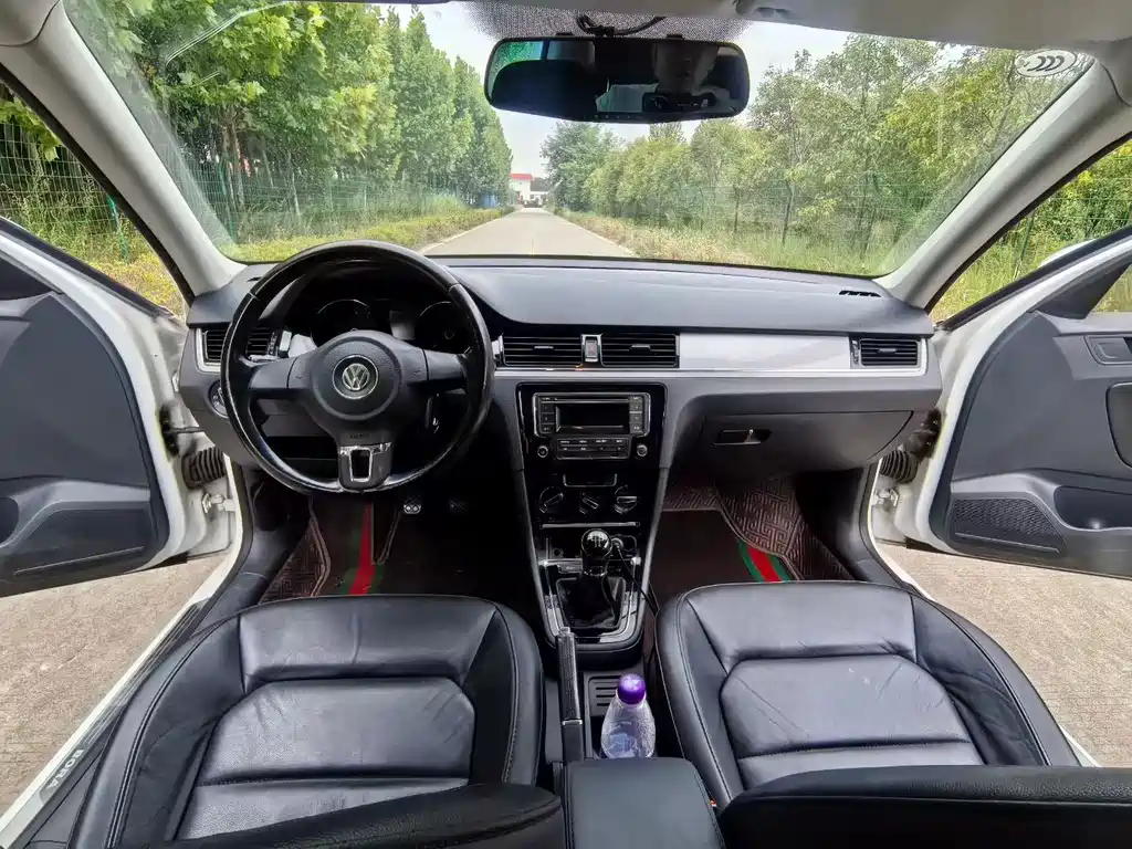 Volkswagen Bora — миниатюра 9