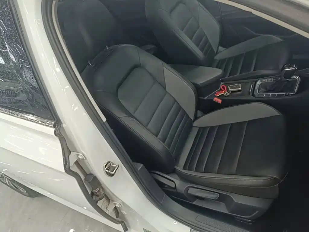 Volkswagen Sagitar — миниатюра 25