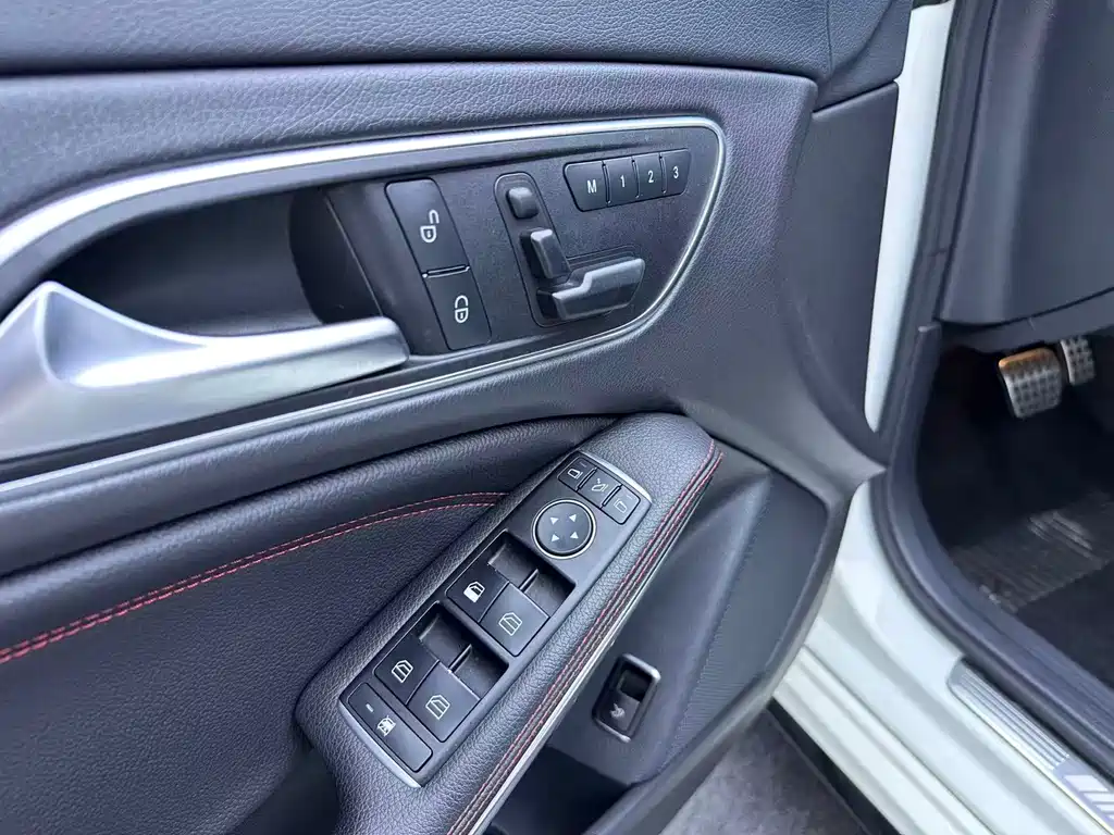 Mercedes-Benz CLA AMG — миниатюра 26
