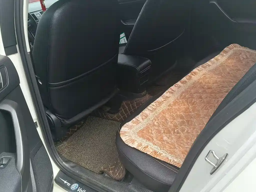 Volkswagen Santana — миниатюра 7