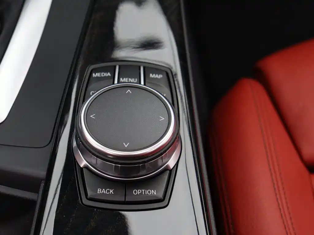 BMW 3 Series — миниатюра 19