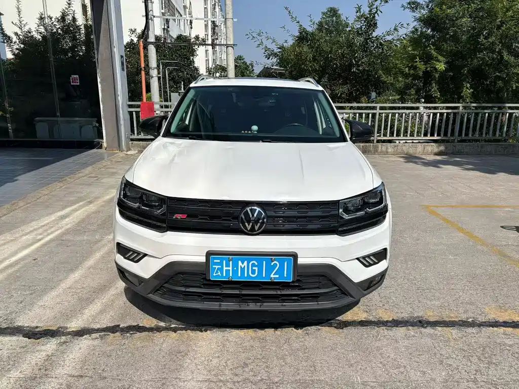 Volkswagen Tharu — миниатюра 2