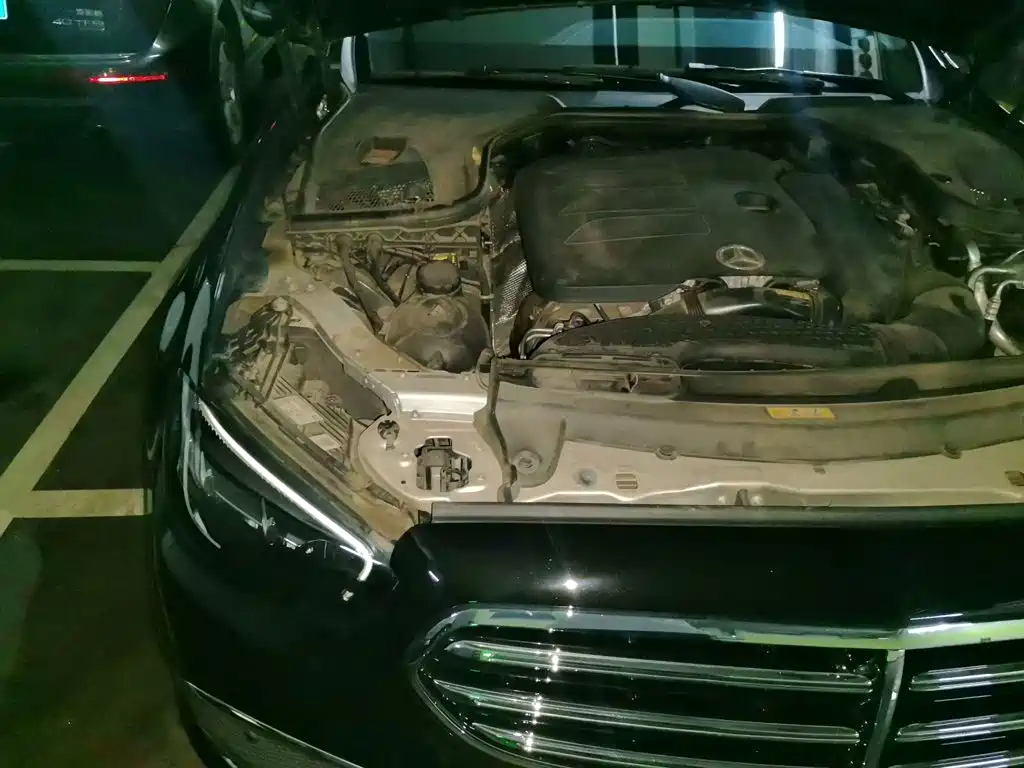 Mercedes-Benz E-Class — миниатюра 21