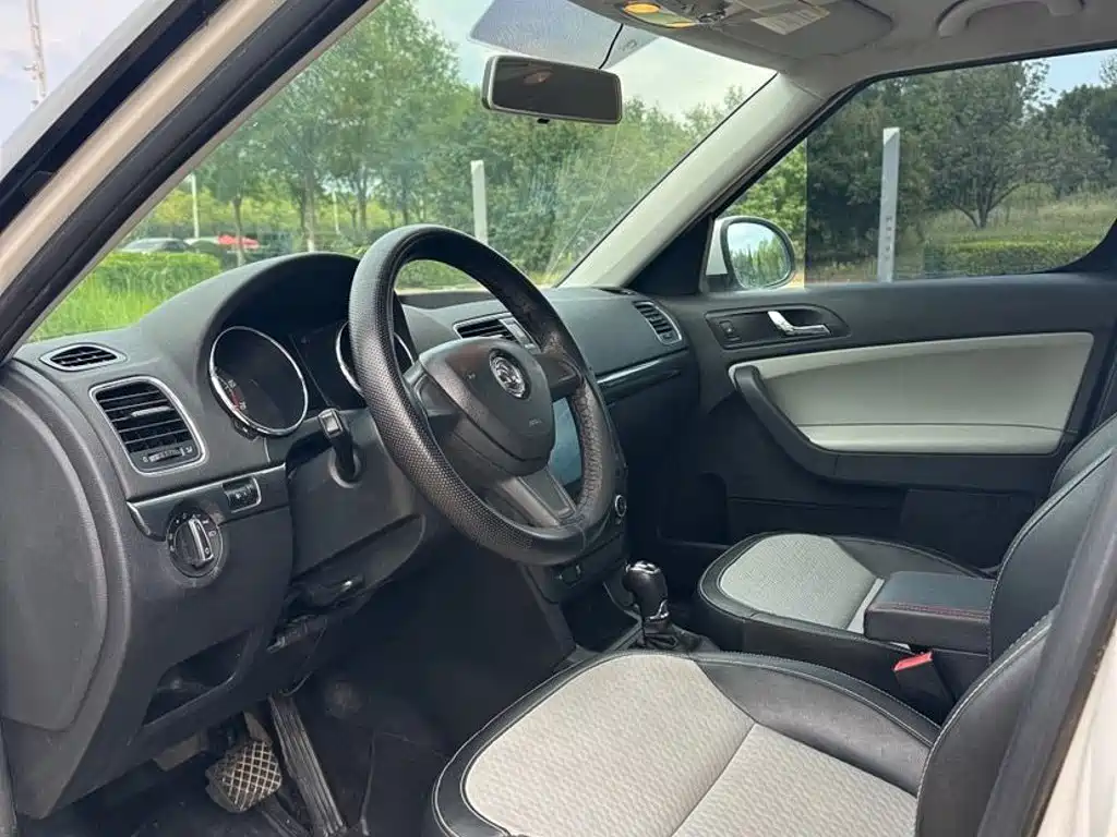 Skoda Yeti — миниатюра 8