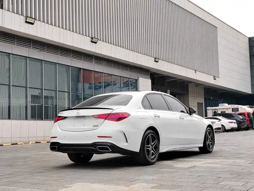 Mercedes-Benz C-Class — миниатюра 7