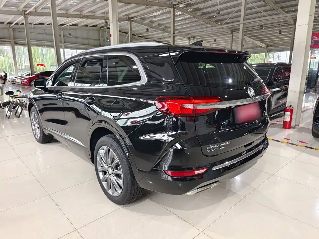 Buick Enclave — миниатюра 18