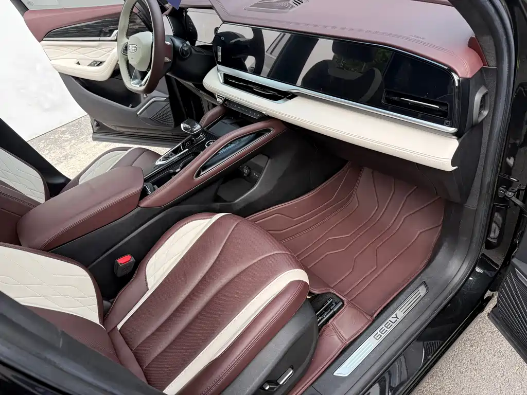 Geely Xingyue L — миниатюра 11
