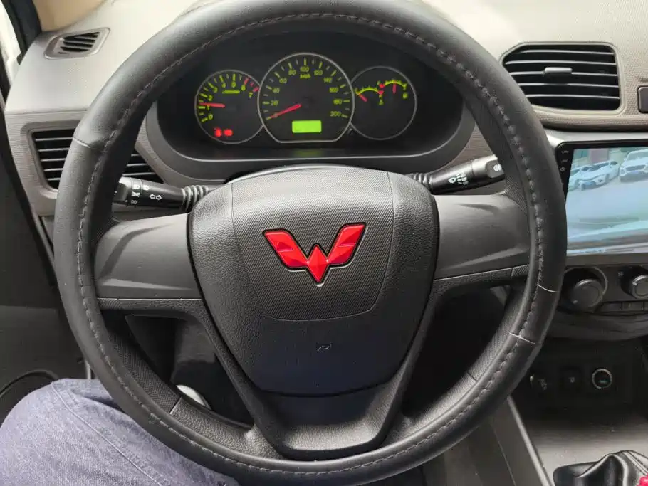 Wuling Hongguang — миниатюра 15