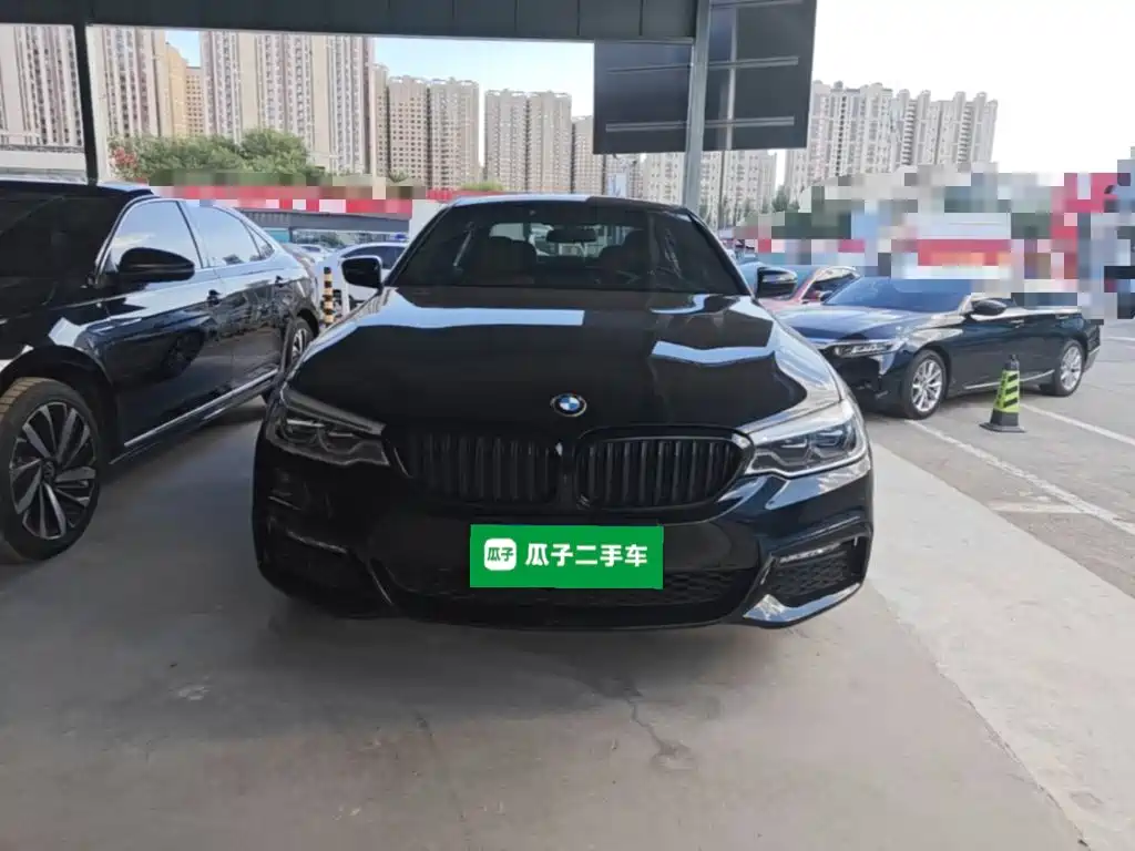 BMW 5 Series — миниатюра 3