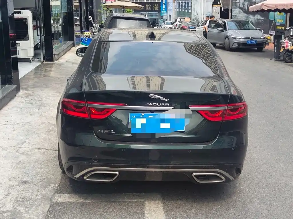 Jaguar XFL — миниатюра 8