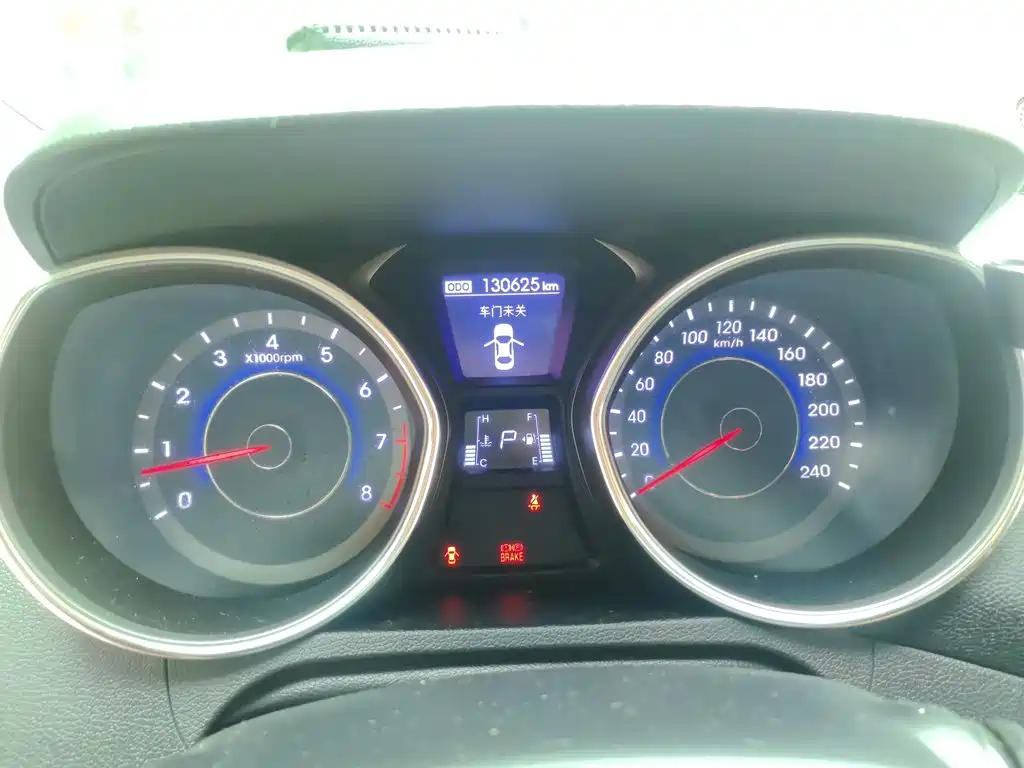 Hyundai Elantra Langdong — миниатюра 7