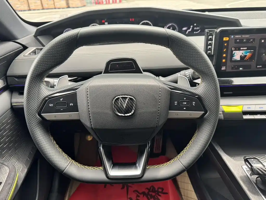 Changan UNI-V — миниатюра 13