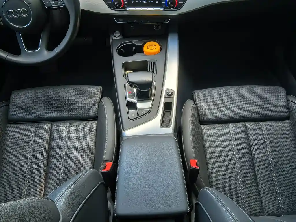 Audi A4L — миниатюра 7
