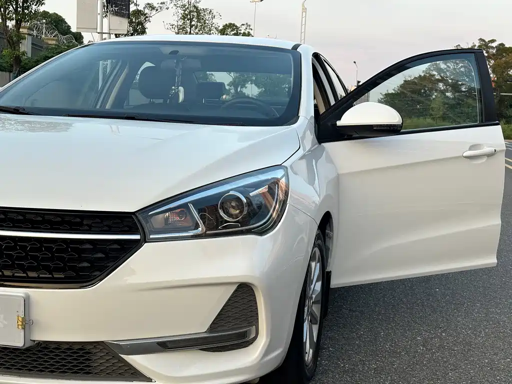 Chery Arrizo 5 — миниатюра 16