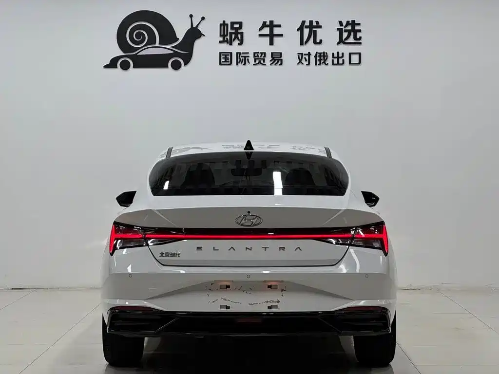 Hyundai Elantra — миниатюра 5