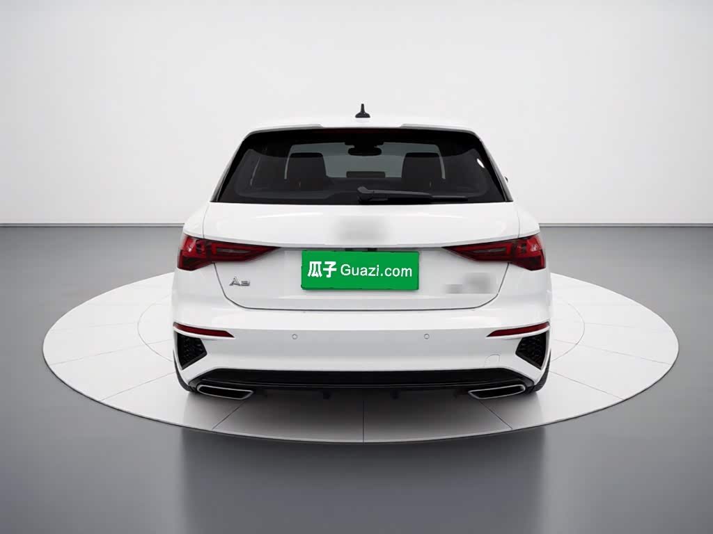 Audi A3 1.4 л 2024 г. Белый, пробег 27200 км
