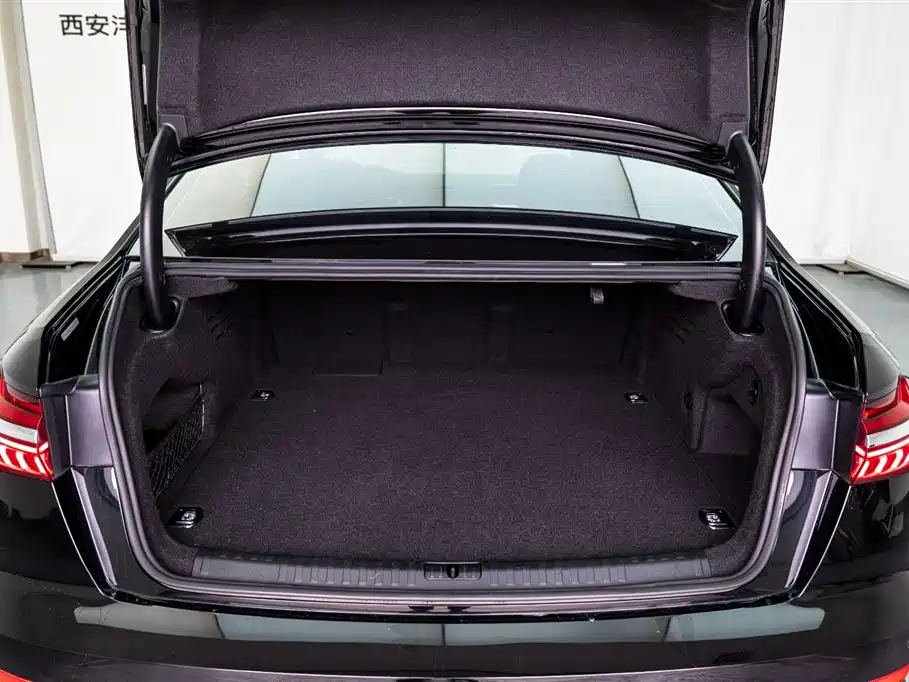 Audi A6L 2020 55 TFSI e quattro