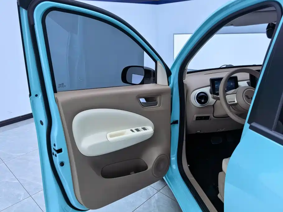 Wuling MINIEV — миниатюра 7
