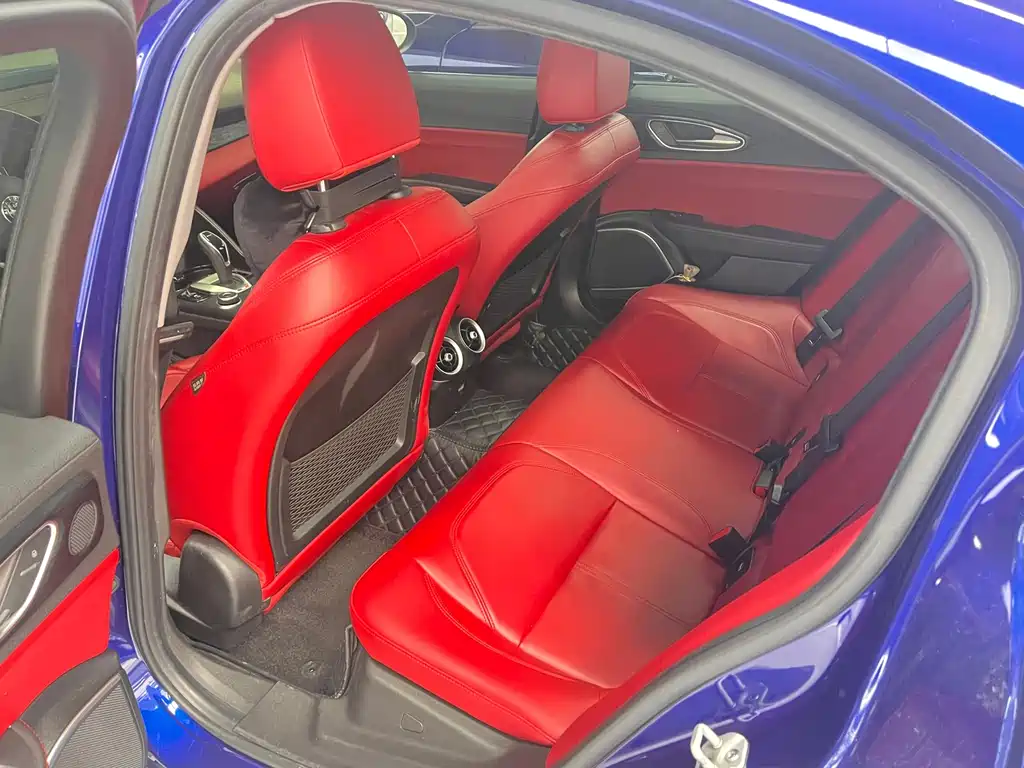 Alfa Romeo Giulia — миниатюра 9