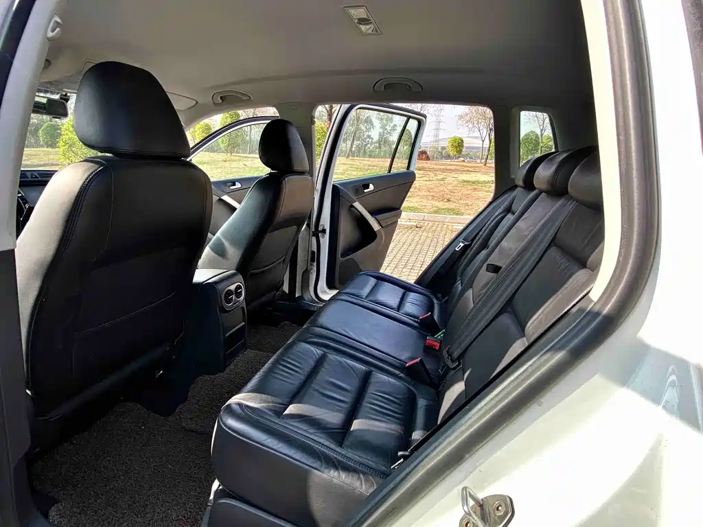 Volkswagen Tiguan — миниатюра 11