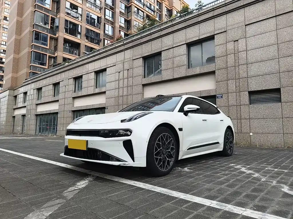 Zeekr 001