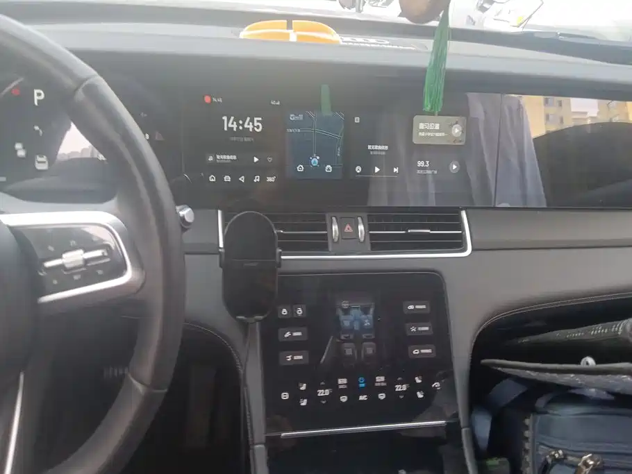 Li Auto Li ONE — миниатюра 13