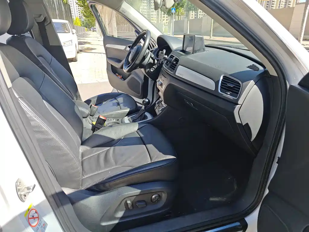 Audi Q3 (Import) — миниатюра 13