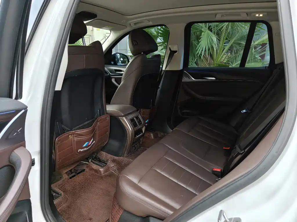 BMW X3 — миниатюра 11