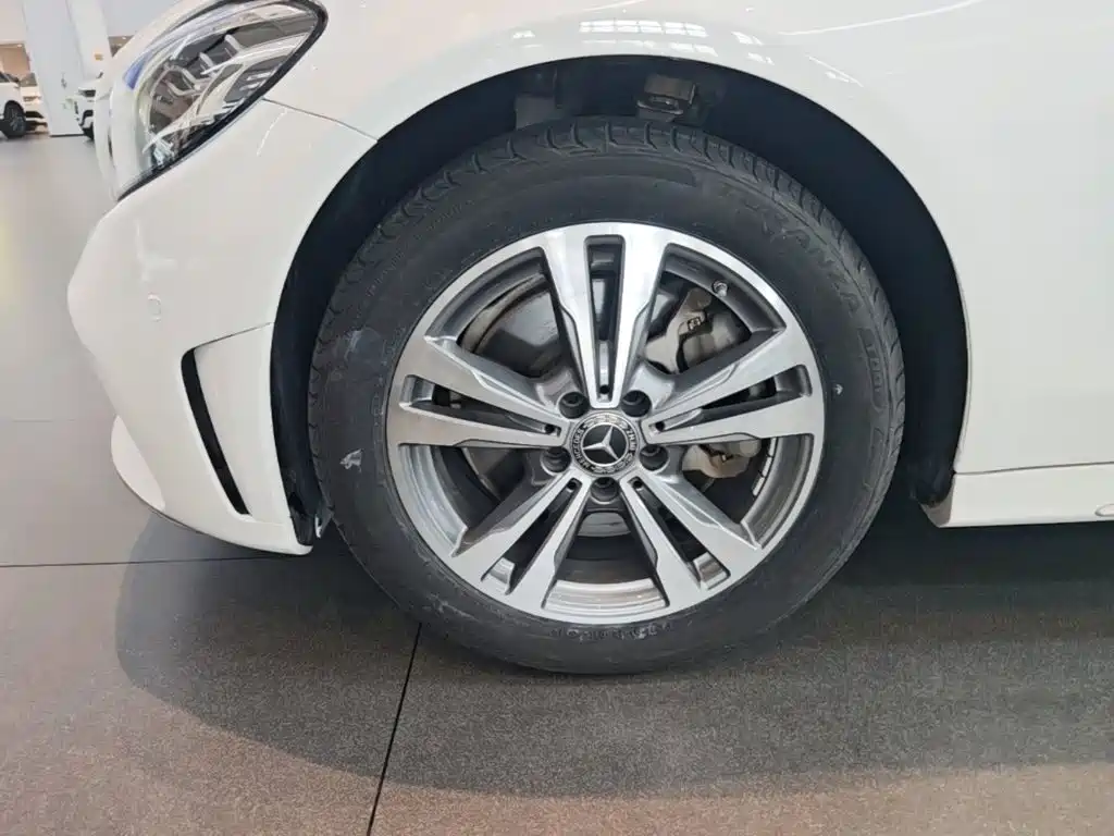 Mercedes-Benz C-Class — миниатюра 23
