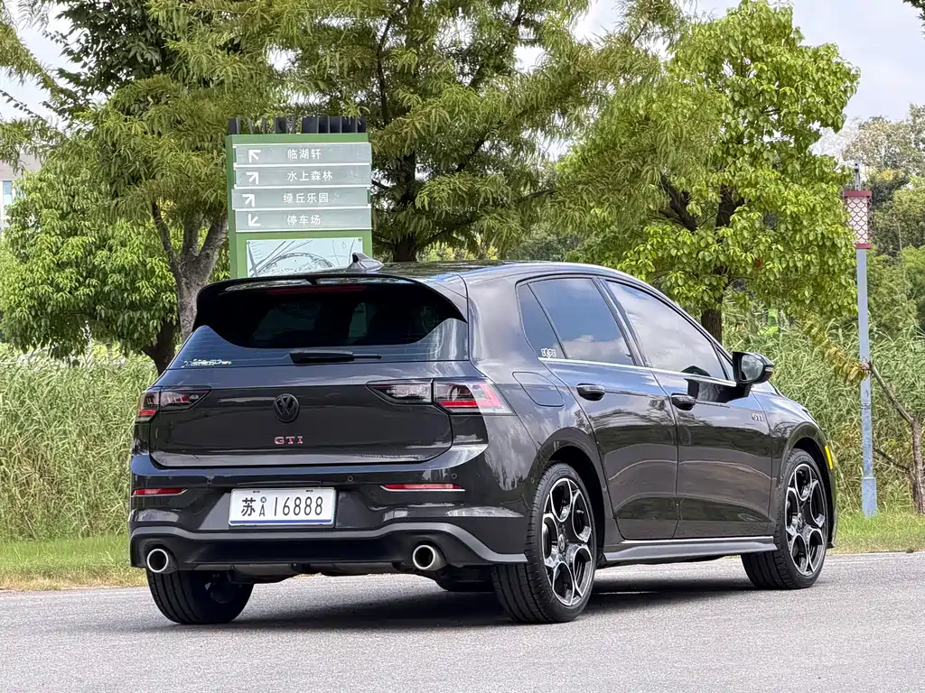 Volkswagen Golf GTI — миниатюра 7