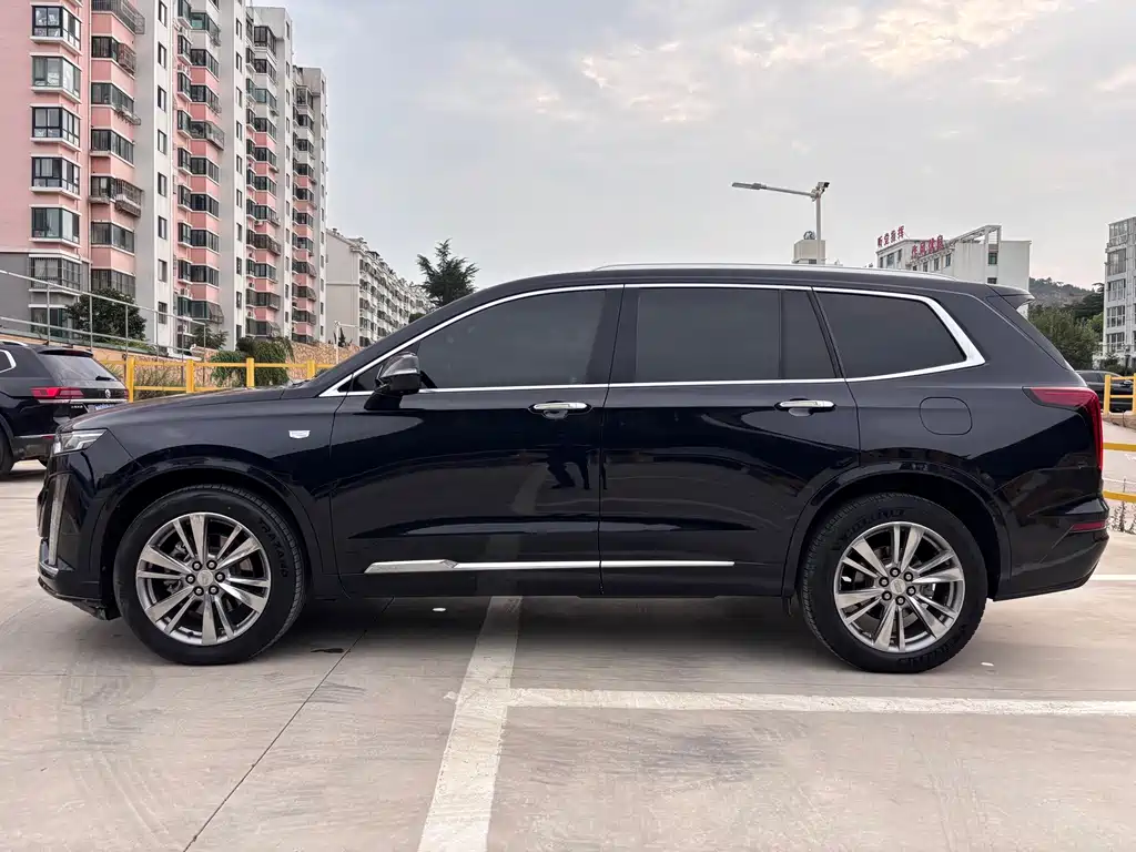 Cadillac XT6 — миниатюра 5